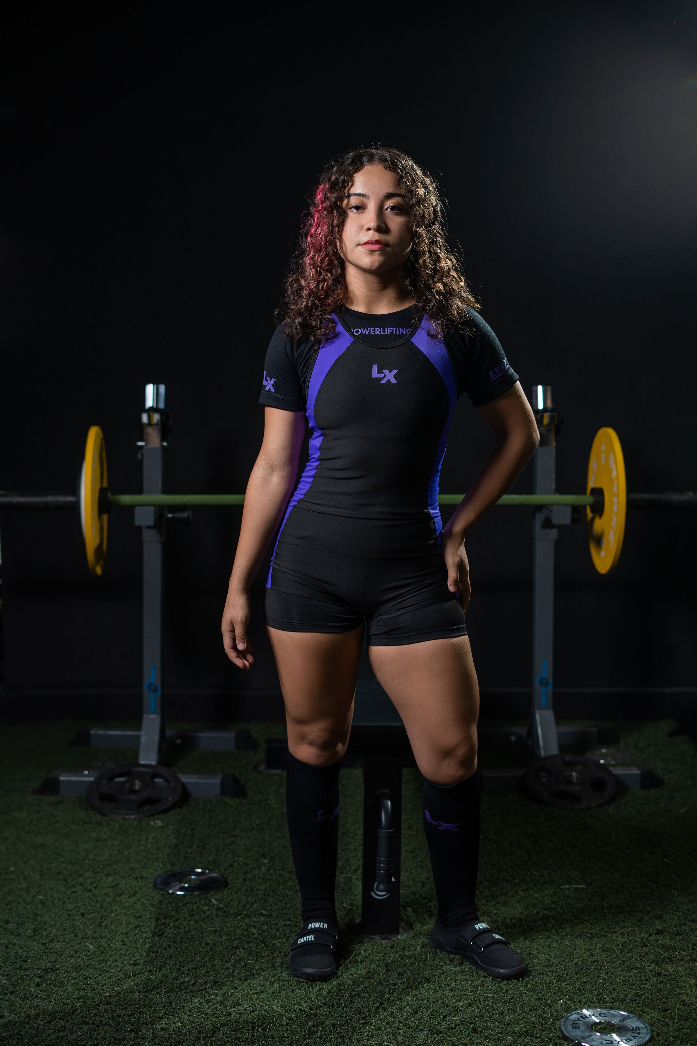 Singlet Titanium negro con morado