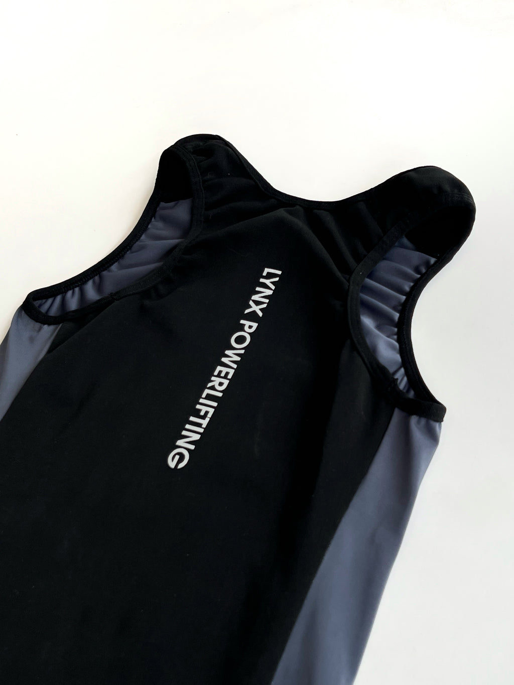 Singlet Titanium negro con gris