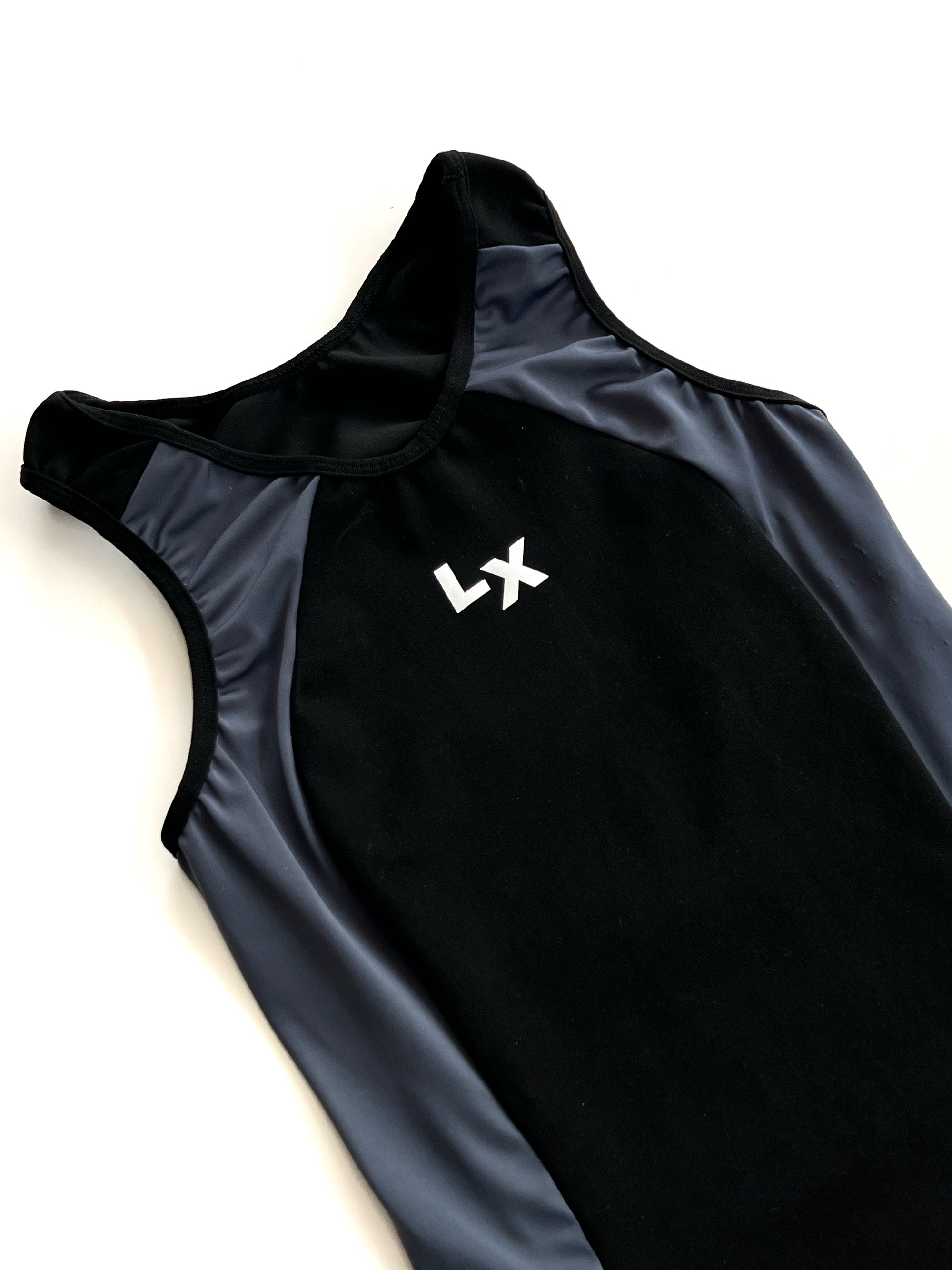 Singlet Titanium negro con gris