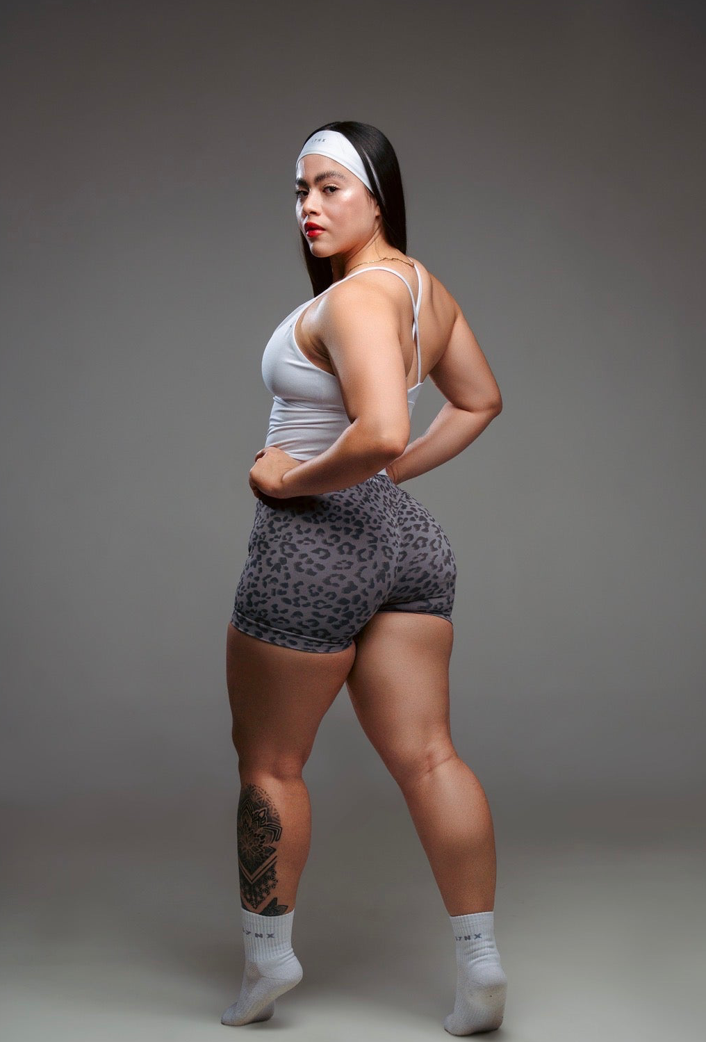 Short leopard savage