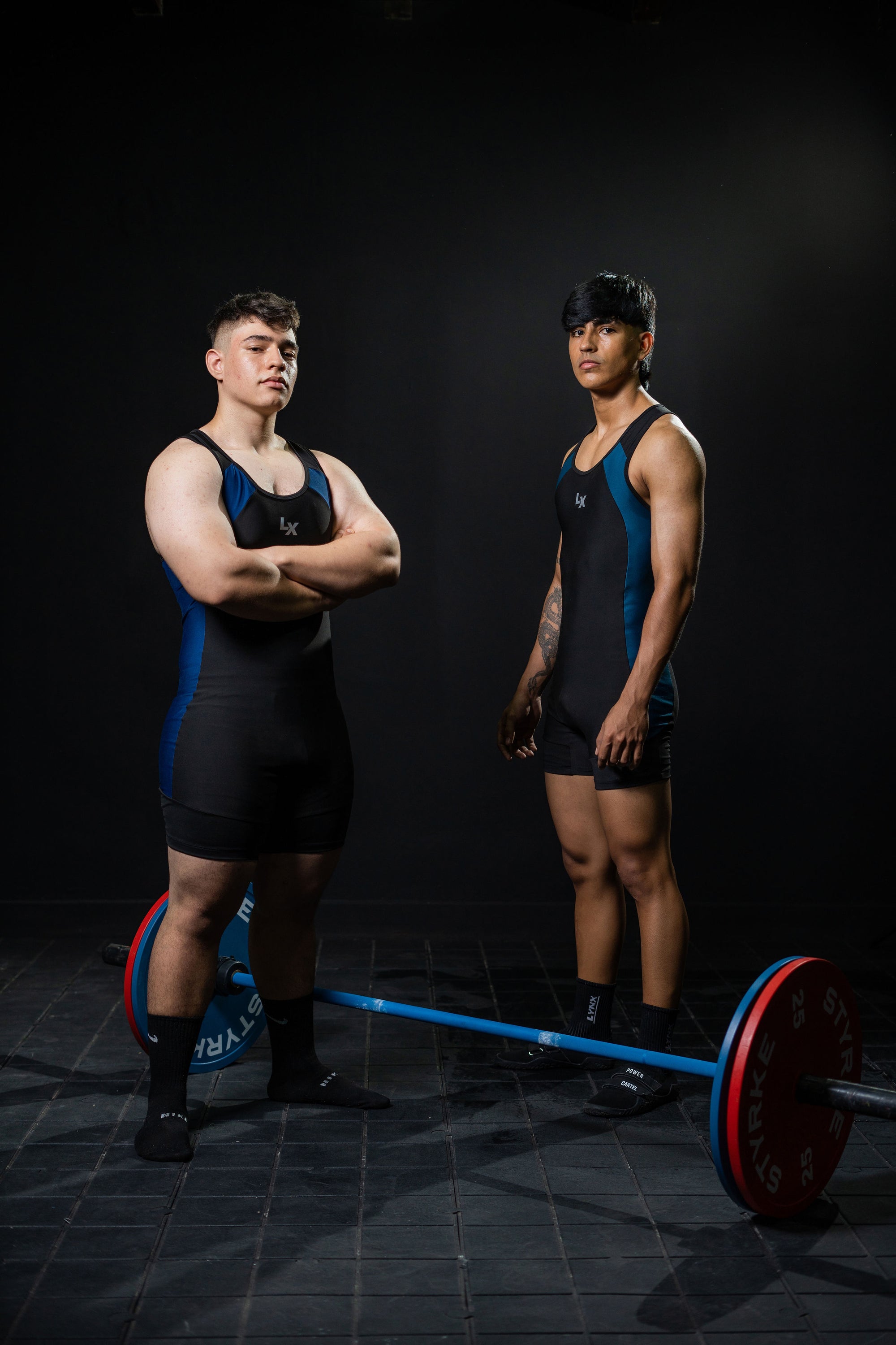 Singlet Titanium negro con azul
