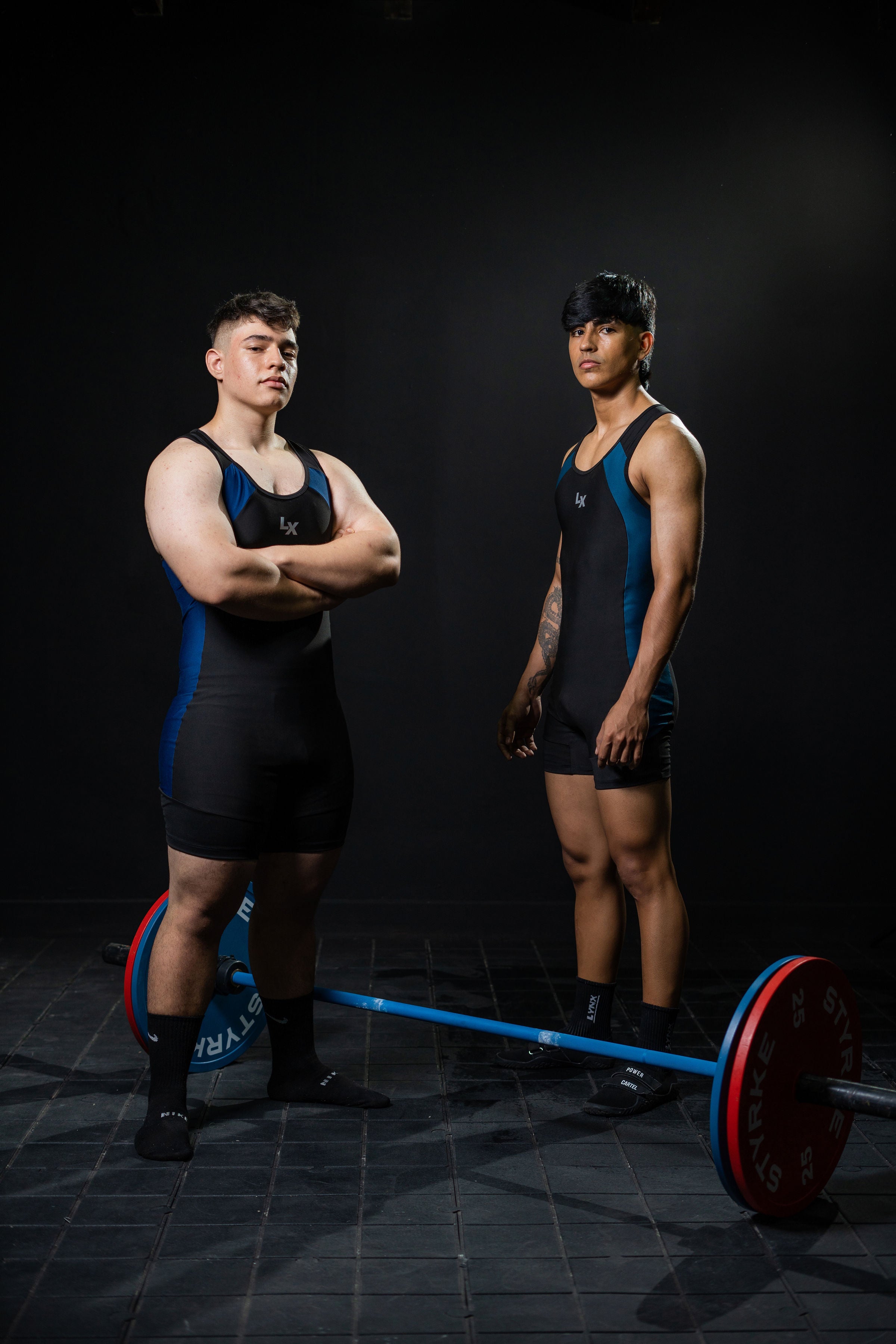 Singlet Titanium negro con azul