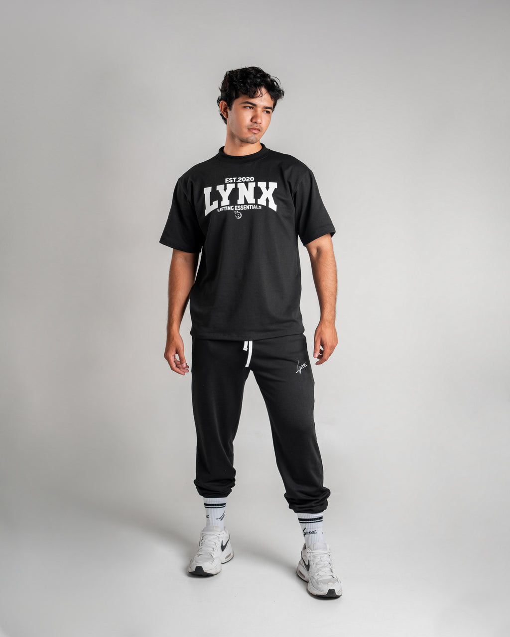 Camiseta Essentials