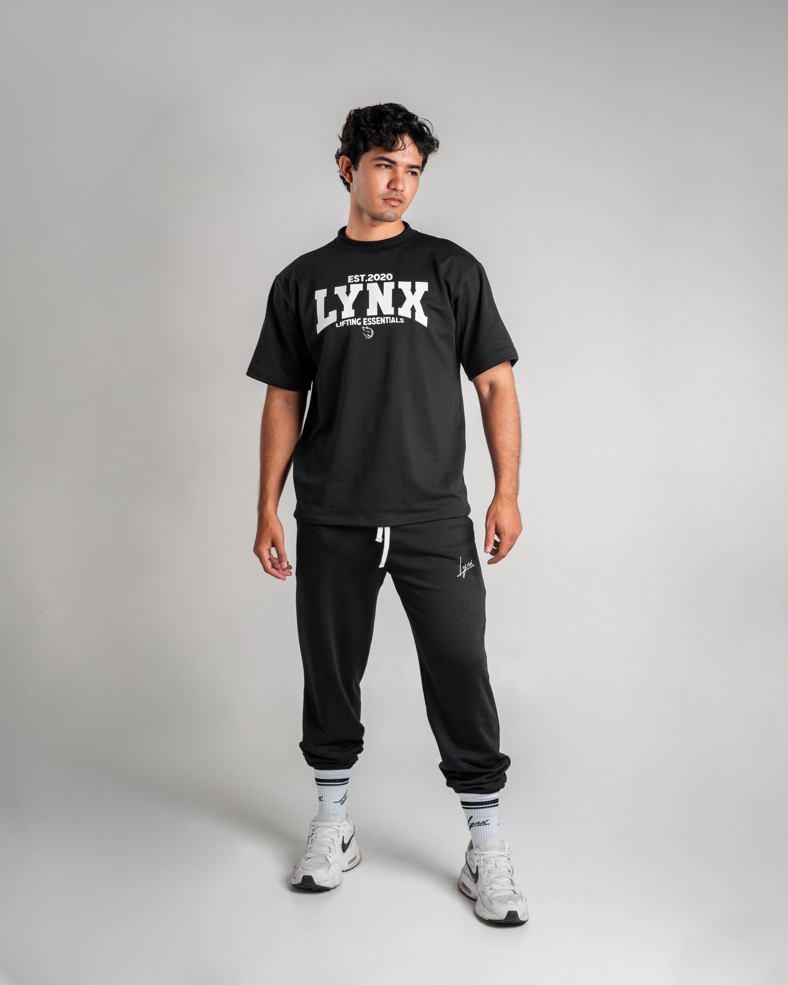 Camiseta Essentials