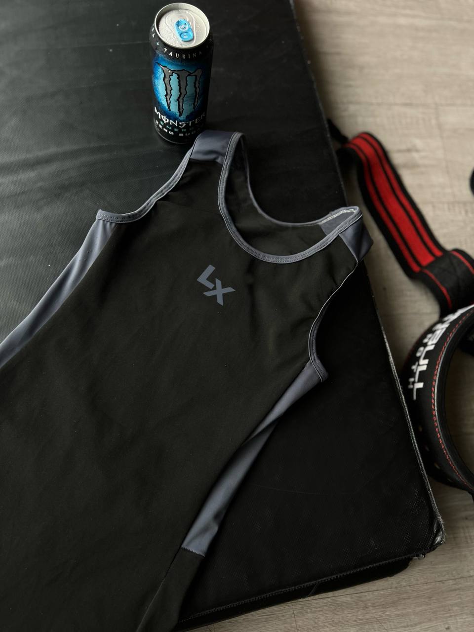 Singlet Power negro con gris